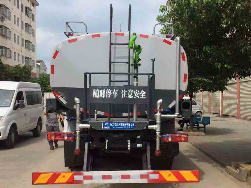 程力威牌CLW5184GSSD6洒水车